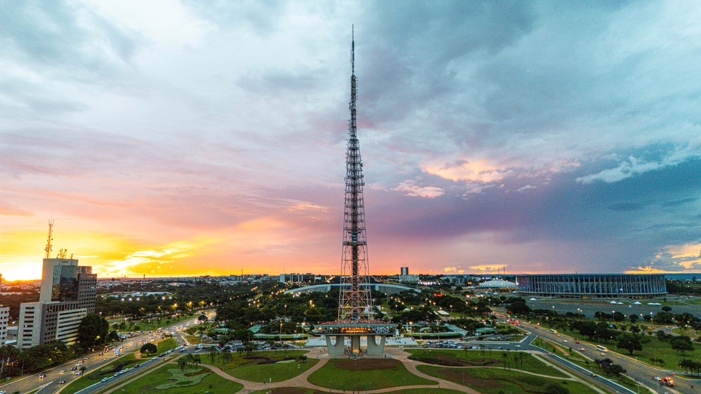 Torre de TV localizada na região central de Brasília, no Distrito Federal