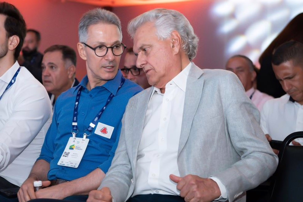Zema e Caiado durante o Fórum Brasil Cidades