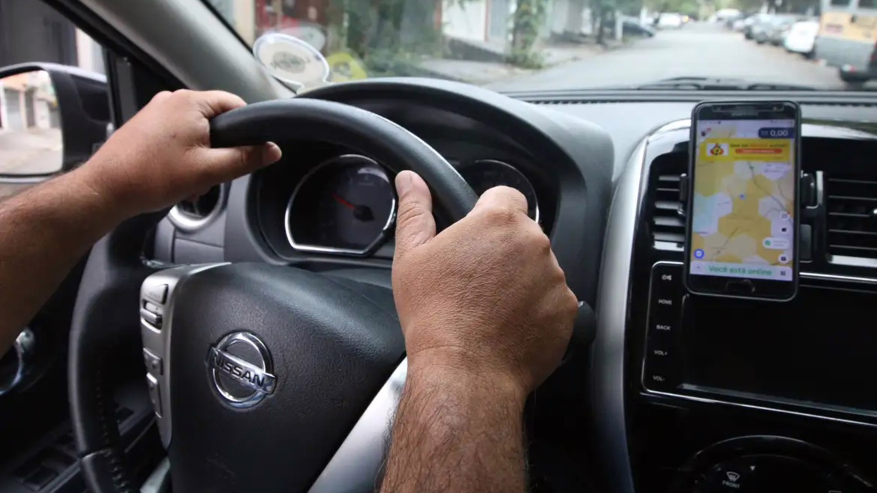 Ministros decidem validade do vínculo entre motoristas e plataformas