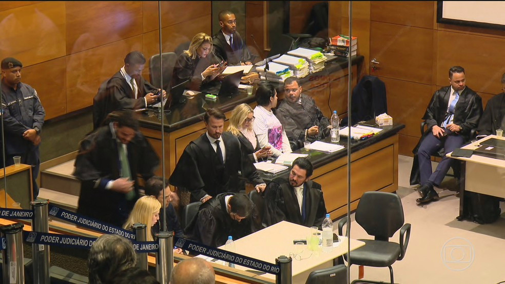 Caso Henry Borel: júri é adiado para maio após manobra dos advogados de Jairinho, padrasto da criança