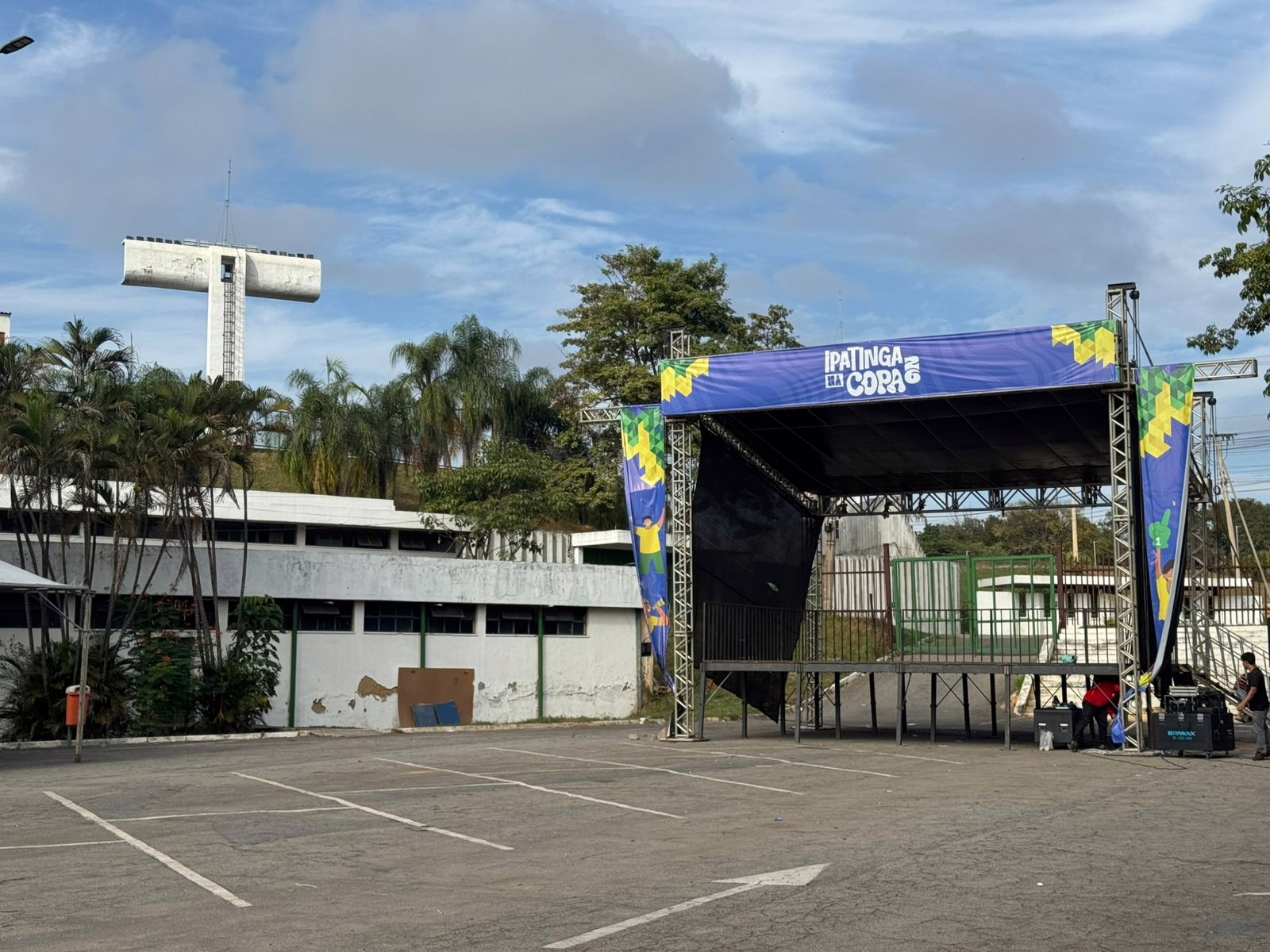 A estrutura foi montada durante a semana.