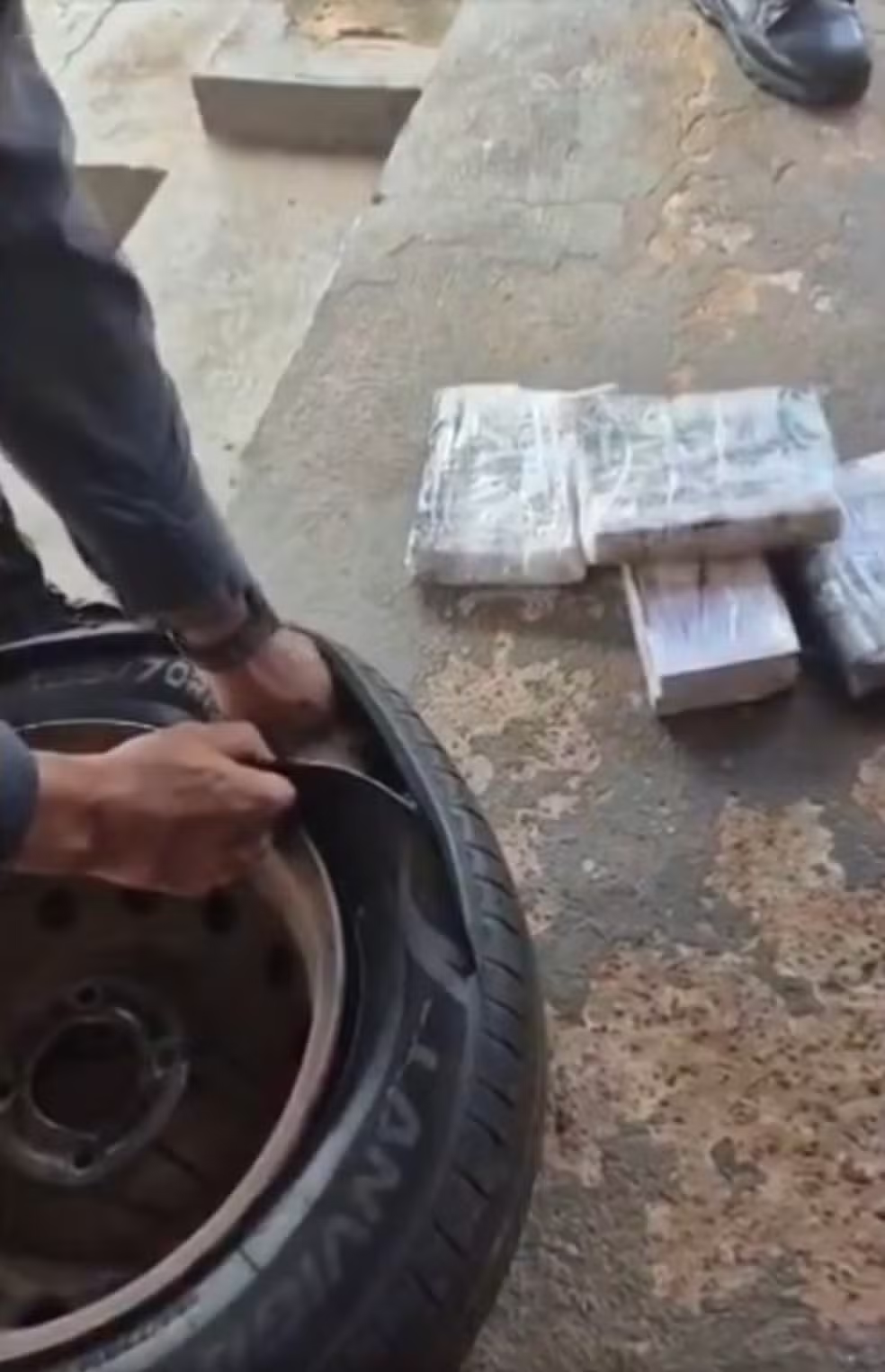 Tirzepatida é escondida em pneu para burlar fiscalização