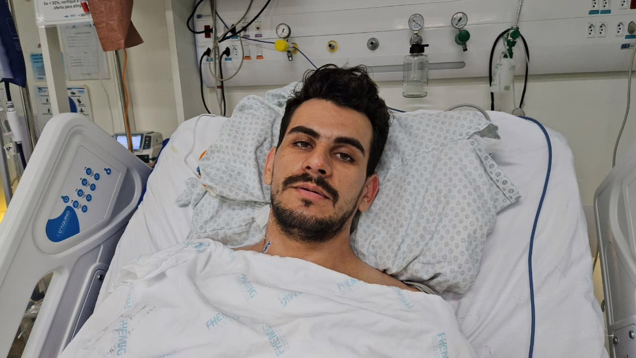 O paciente Geovani Campos Canton, primeiro a receber a polilaminina pelo SUS em Minas Gerais.