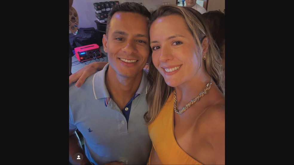 O advogado Renan Rachid Silva Vieira ao lado da esposa, a delegada da Polícia Civil Wanessa Santana Martins Vieira