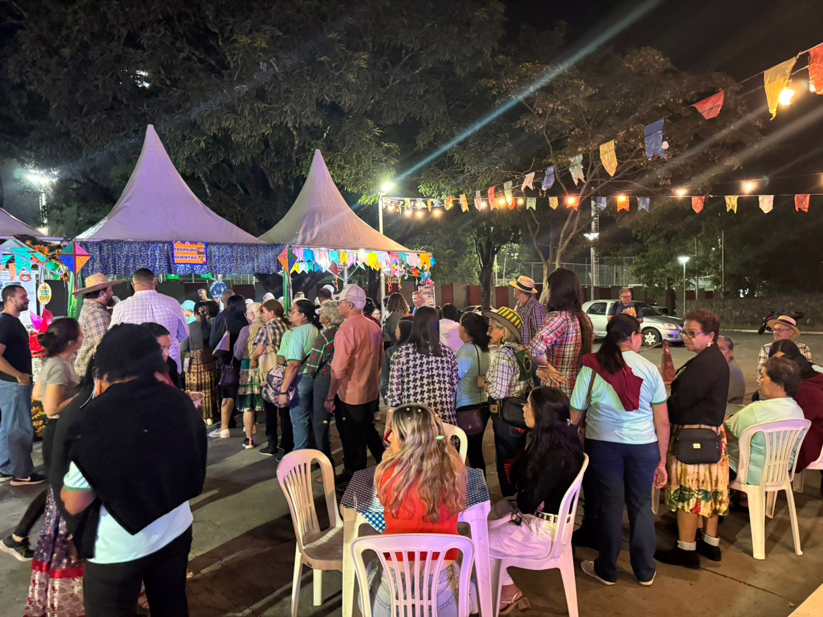 O evento trouxe comidas típicas que fizeram sucesso entre o público.