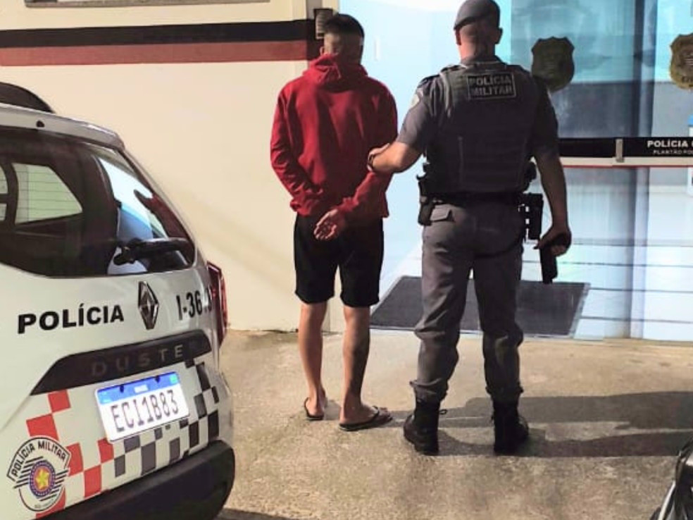 Homem suspeito de esfaquear o rosto de amiga é preso em Limeira