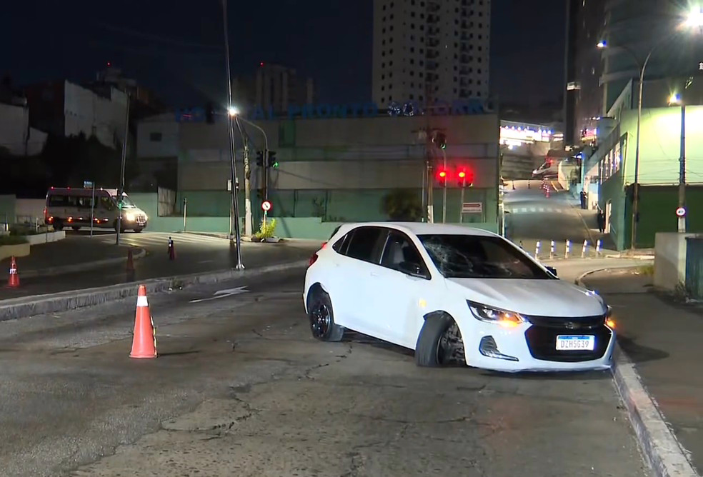 O acidente ocorreu por volta de 1h20, na Rua Joaquim Marra, no acesso ao Viaduto Vila Matilde, no sentido Penha–Vila Matilde