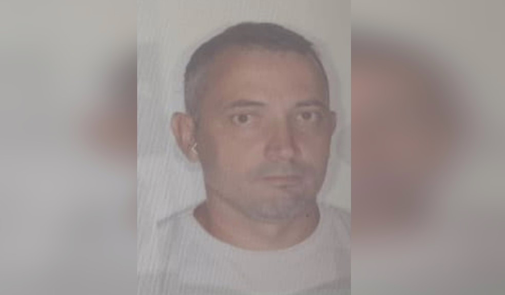 Homem é preso suspeito de assassinar a esposa e a filha de cinco anos a facadas em Boituva