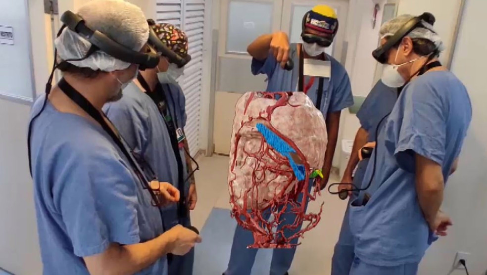 Realidade aumentada auxilia médicos do HC de Ribeirão Preto na cirurgia de separação de gêmeas siamesas