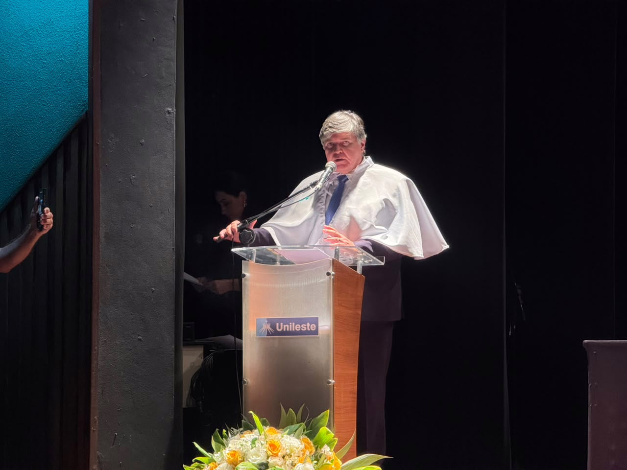 A instituição realizou, no Teatro João Paulo II, no campus de Coronel Fabriciano, a cerimônia de transição da Reitoria, marcando o encerramento do mandato do professor Genésio Zeferino da Silva Filho e a posse do professor Antônio dos Santos Neto.