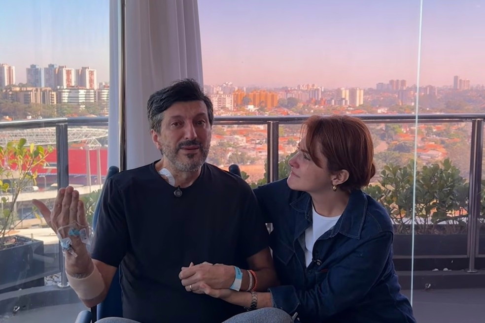 Lito Sousa compartilhou um vídeo emocionado ao lado da esposa no dia em que foi diagnosticado com uma doença incurável