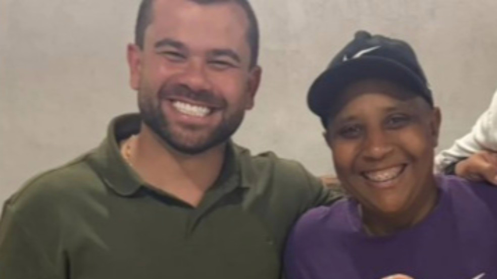 Josiene aparece ao lado do candidato Felipe Mendes Gonçalves, conhecido como Felipe Pampolha