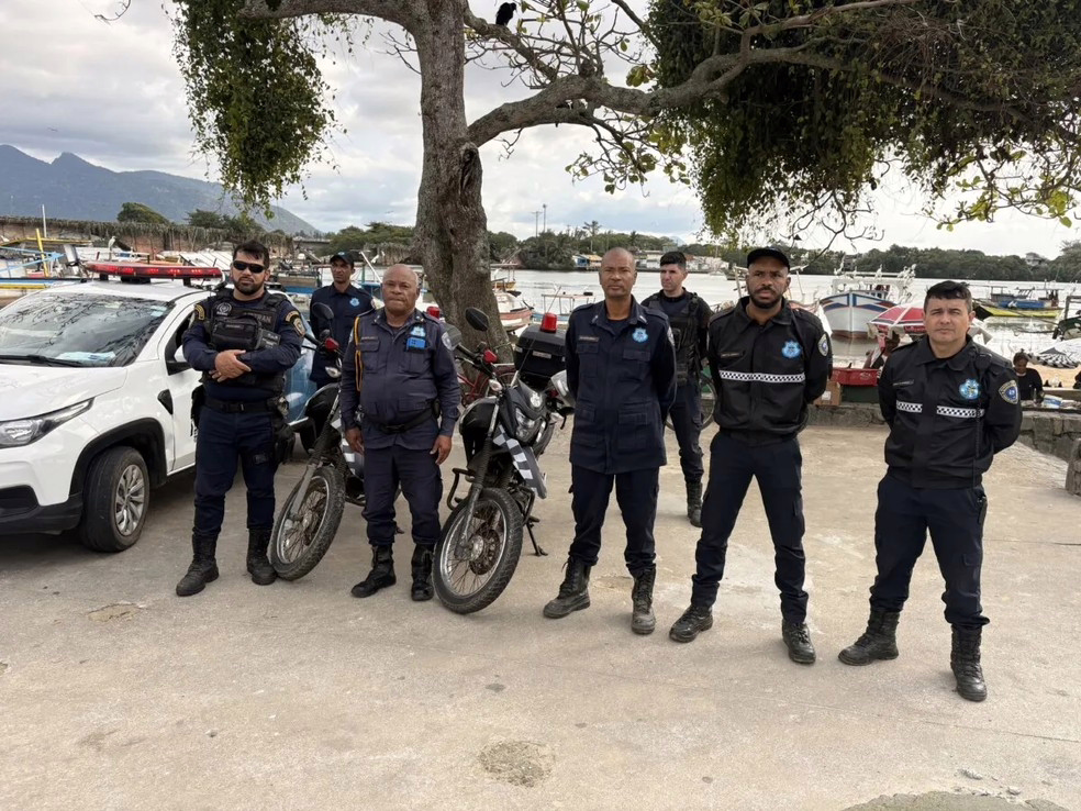 Juraci foi homenageado pela equipe em seu último dia de trabalho na Guarda Municipal de Cabo Frio