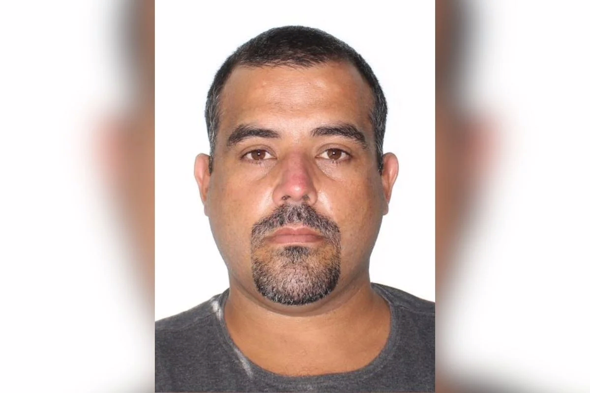 Empresário é assassinado em residência, e caminhonete é localizada carbonizada em SP