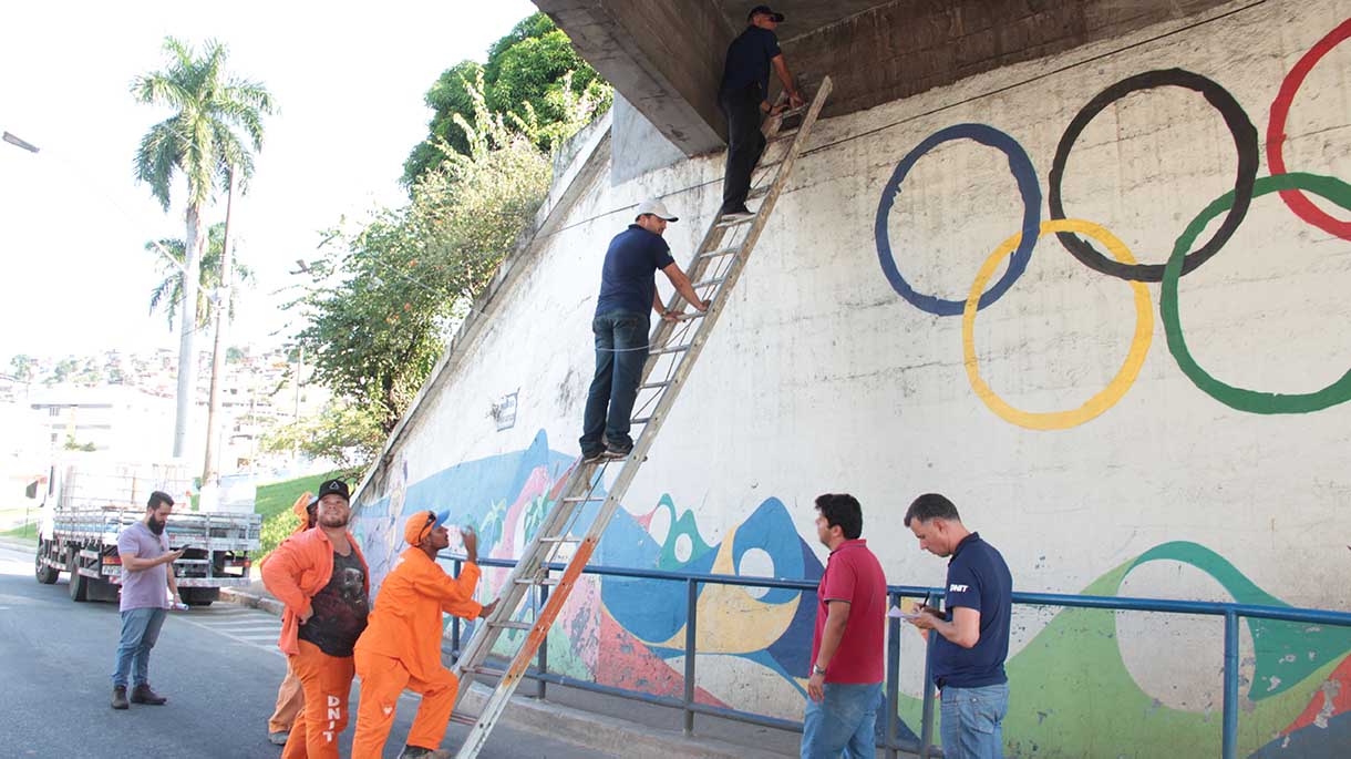 Vistoria do viado de Coronel Fabriciano (Foto: divulgação)