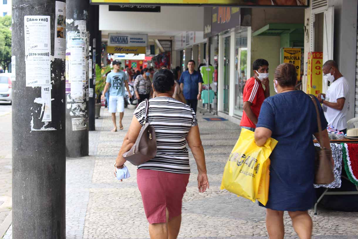 Comércio de Timóteo terá horário especial para o Dia dos Namorados