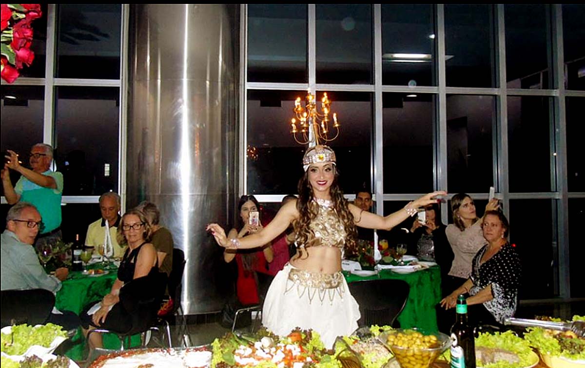 Dança árabe Cintia Barros