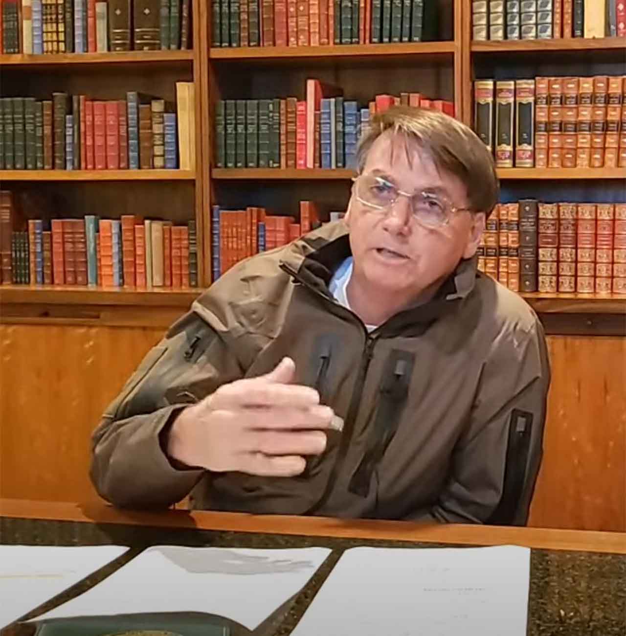 bolsonaro-live-18-6