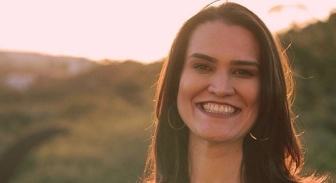 Natália Dias Cesco, de 34 anos, estava grávida de oito meses (Foto: reprodução/Facebook)