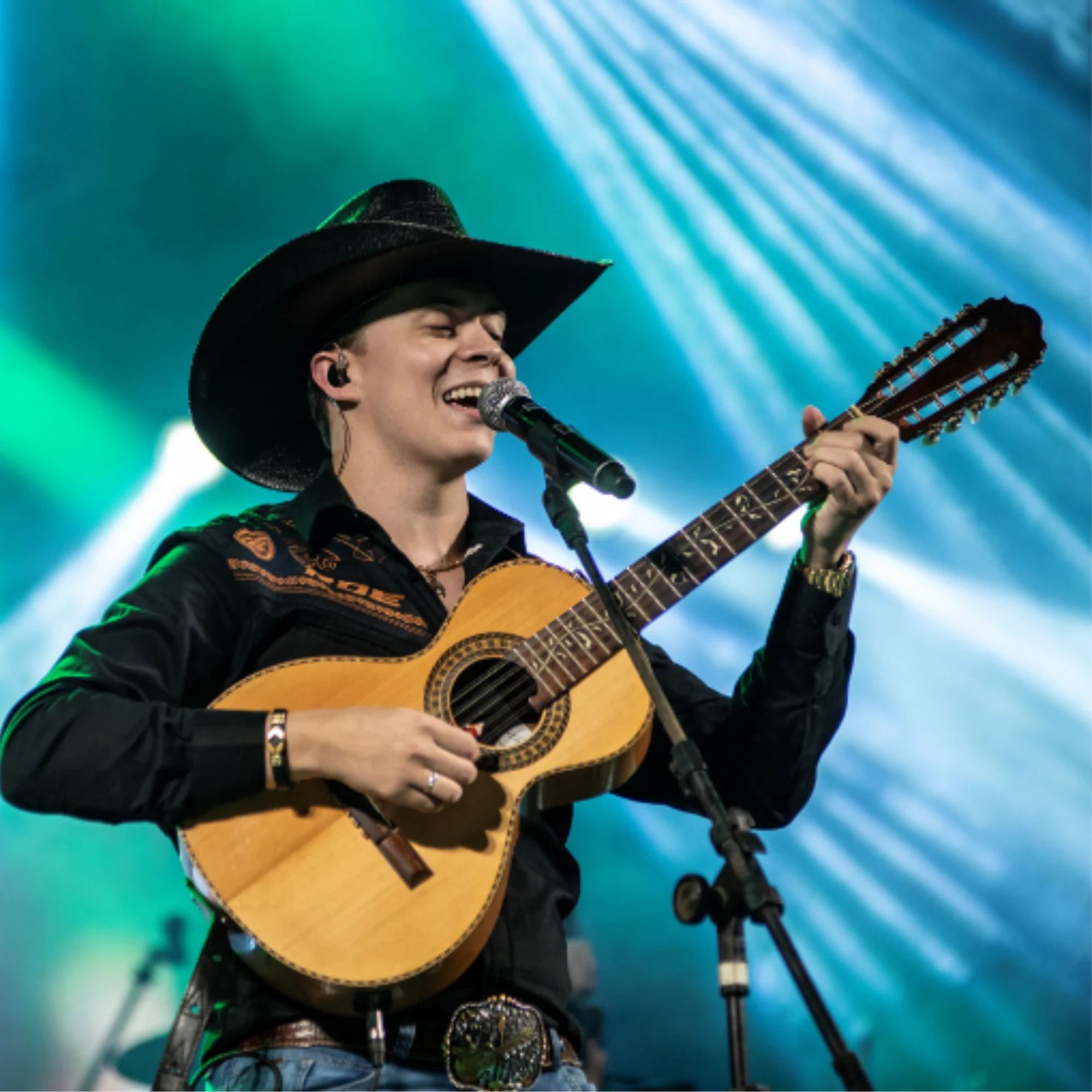 Instituto Usiminas encerra temporada com show gratuito de música sertaneja