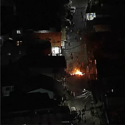 Tráfico bloqueia ruas em Jacarepaguá durante operação policial