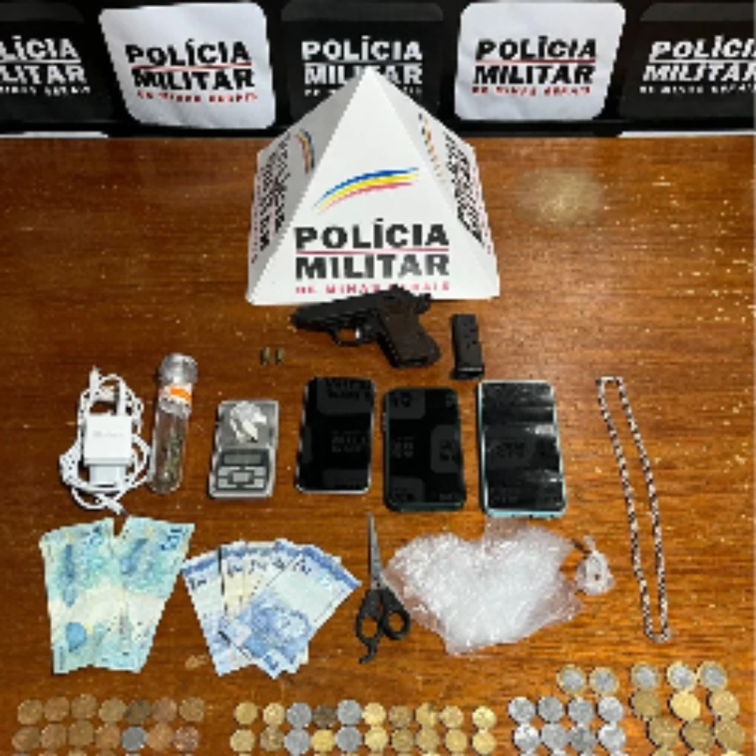 Homem é preso com arma e drogas em Abre Campo