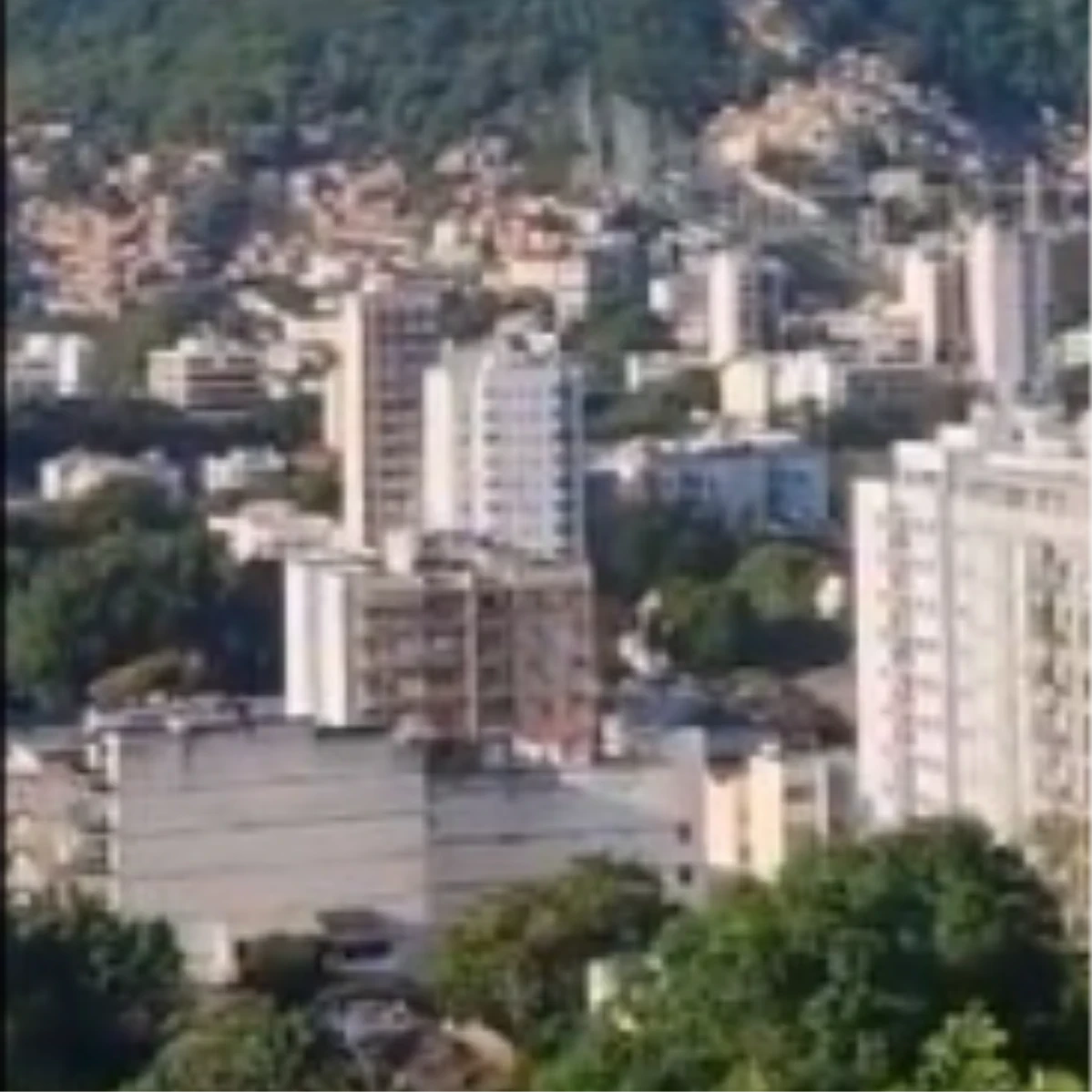 Polícia Civil faz operação contra extorsão de traficantes no Borel