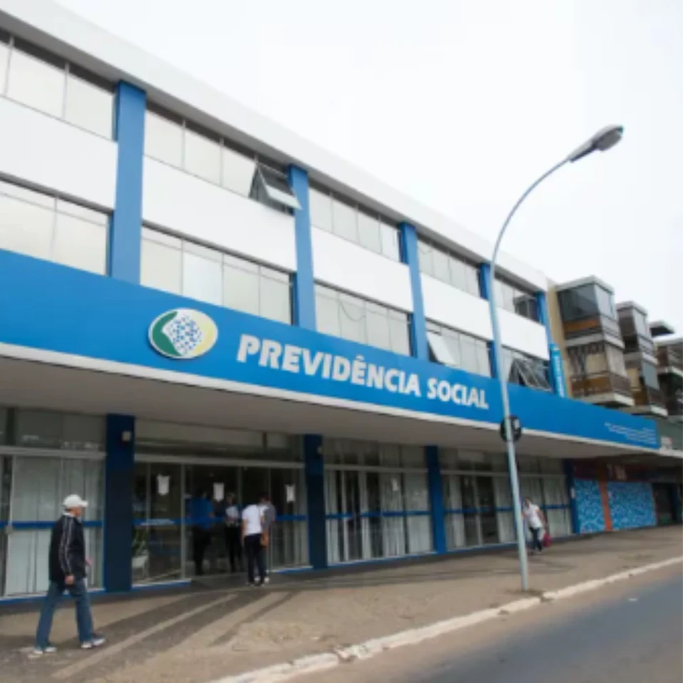 INSS tem menor quadro do ano e fila de benefícios atinge 2,6 milhões