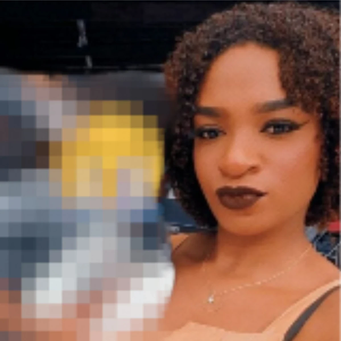Mãe é morta com filho no colo durante tiroteio em São Gonçalo
