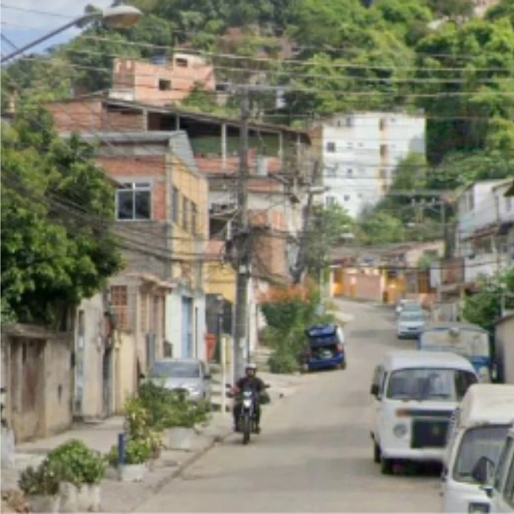 Polícia Civil faz operação no Morro do Jordão em busca de cemitério clandestino