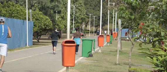 LIXEIRAS-PARQUE-IPANEMA.jpg