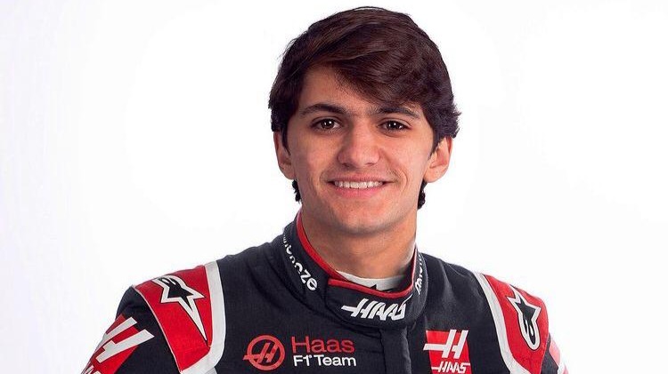 Pietro Fittipaldi posando para foto