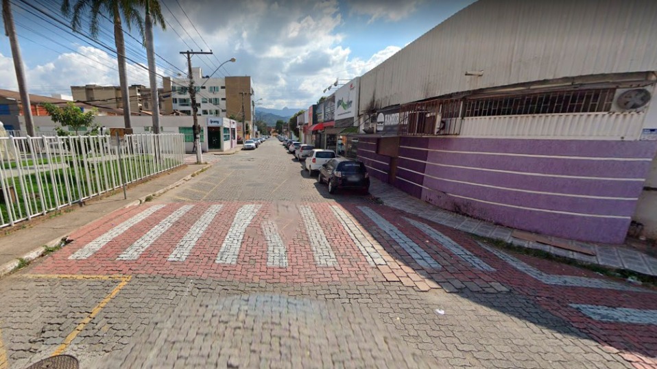  rua São Sebastião, bairro Santa Helena, em Coronel Fabriciano-MG