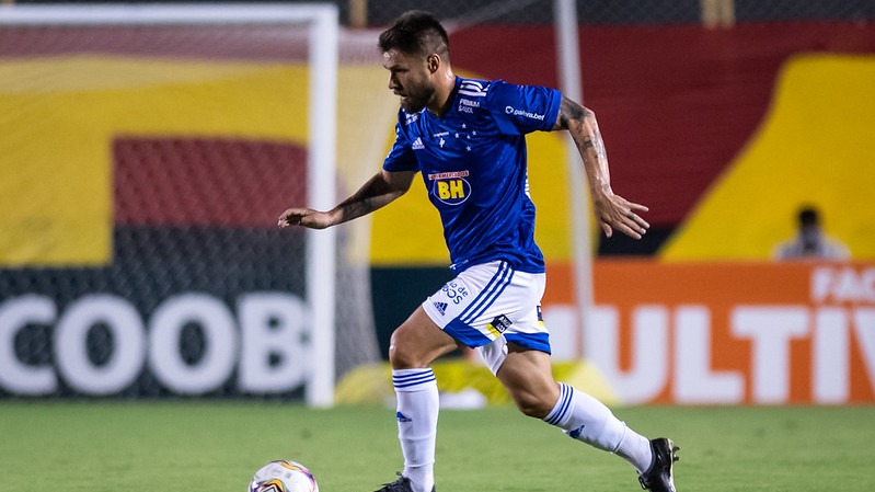 Rafael Sóbis no cruzeiro