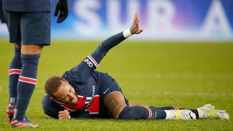 Neymar caído