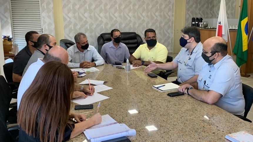 Vereadores e representantes da Usiminas