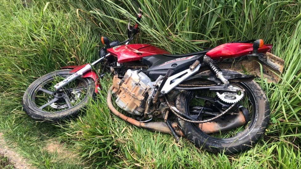 moto acidentada