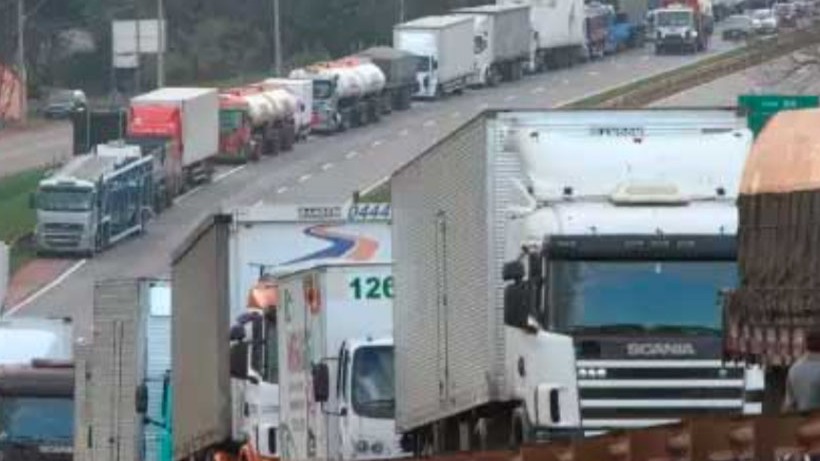 Greve dos caminhoneiros