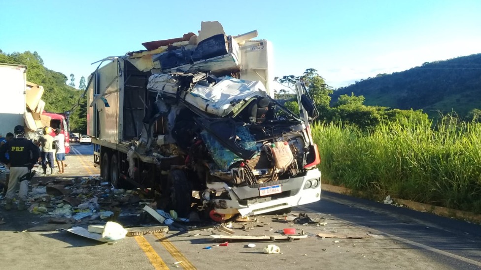 caminhão baitdo na br-116