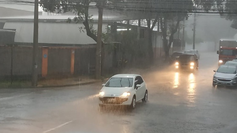 Chuva no Vale do Aço