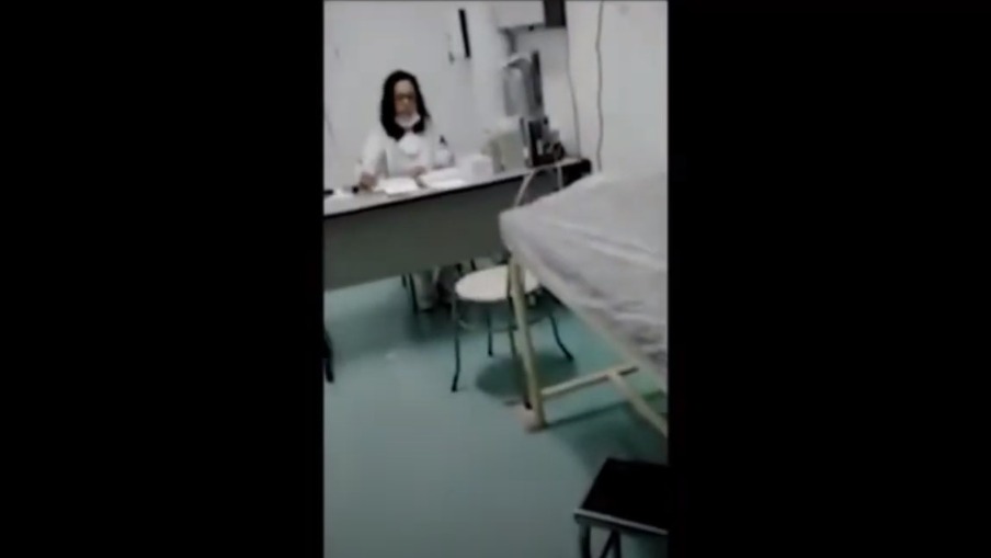 médica