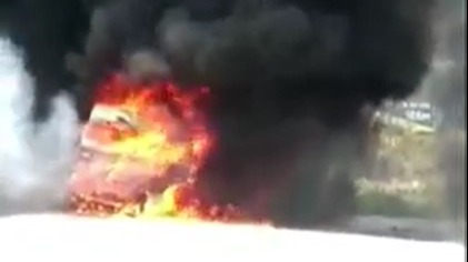 Grave acidente provoca incêndio e destrói carreta sentido Ipatinga