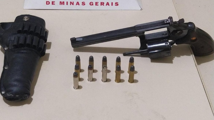 Arma de fogo em Timóteo