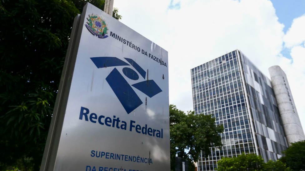 placa da receita federal