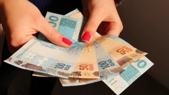 Escalas de pagamento do auxílio