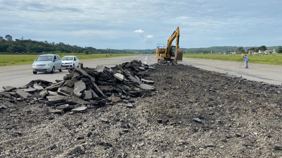 Começam as obras na pista do Aeroporto Regional do Vale do Aço