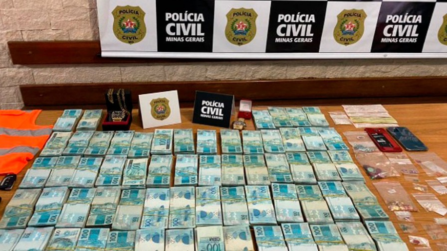 PC apreende dinheiro e pedras preciosas em Minas Gerais
