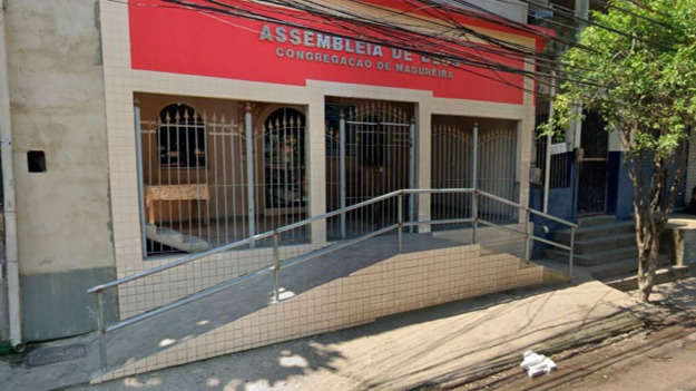 Pastora morta com facada no pescoço
