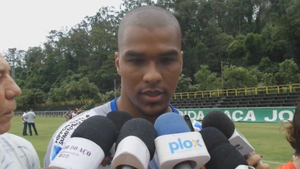 Ipatinga F.C. anuncia retorno do goleiro Elisson