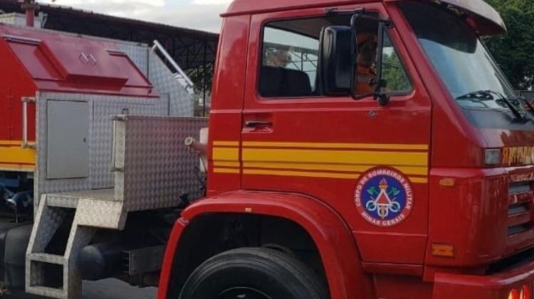 caminhão dos bombeiros